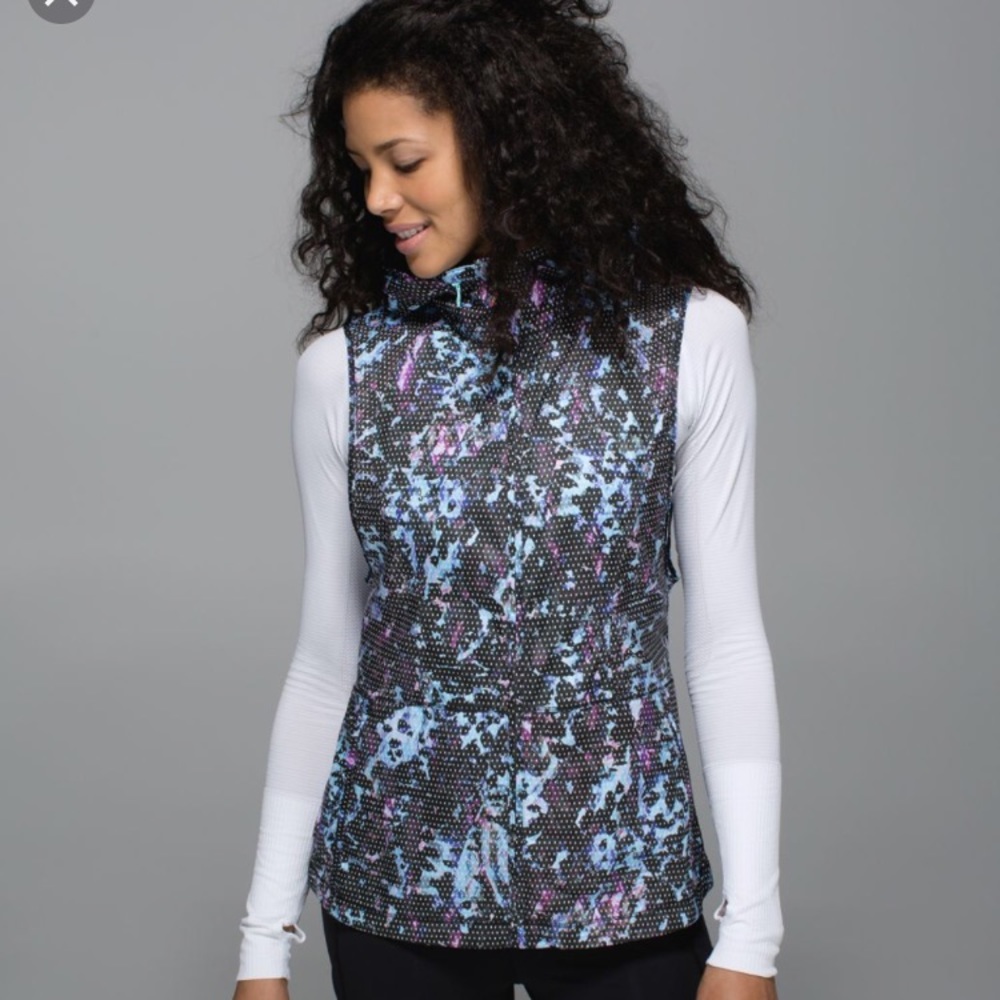 Lululemon windbreaker vest